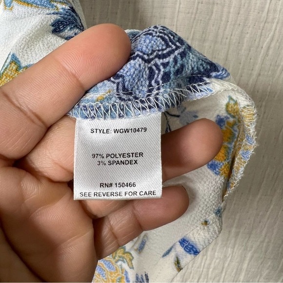 41 Hawthorn Morey Split Neck Short Sleeve Blouse in Off-white Blue Floral XS - Picture 6 of 10